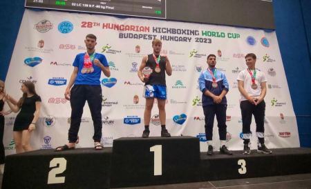 ابطال نادي ASAD TEAM يحرزون سبعة ميداليات عالمية